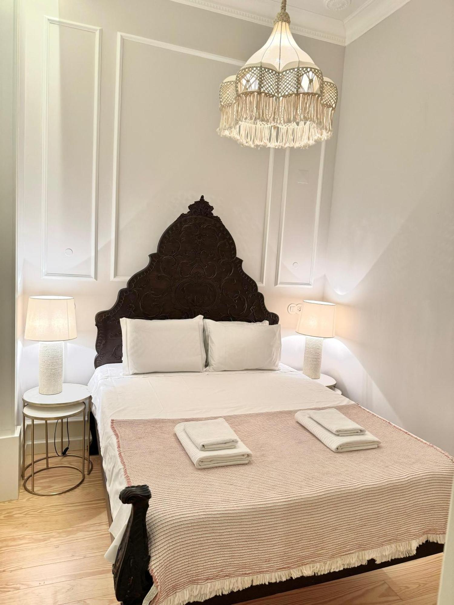 Quarto Com Banheiro Privativo Na Baixa Lisboa Extérieur photo