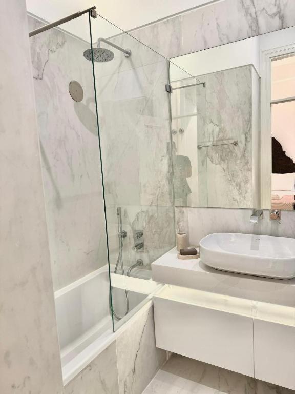Quarto Com Banheiro Privativo Na Baixa Lisboa Extérieur photo